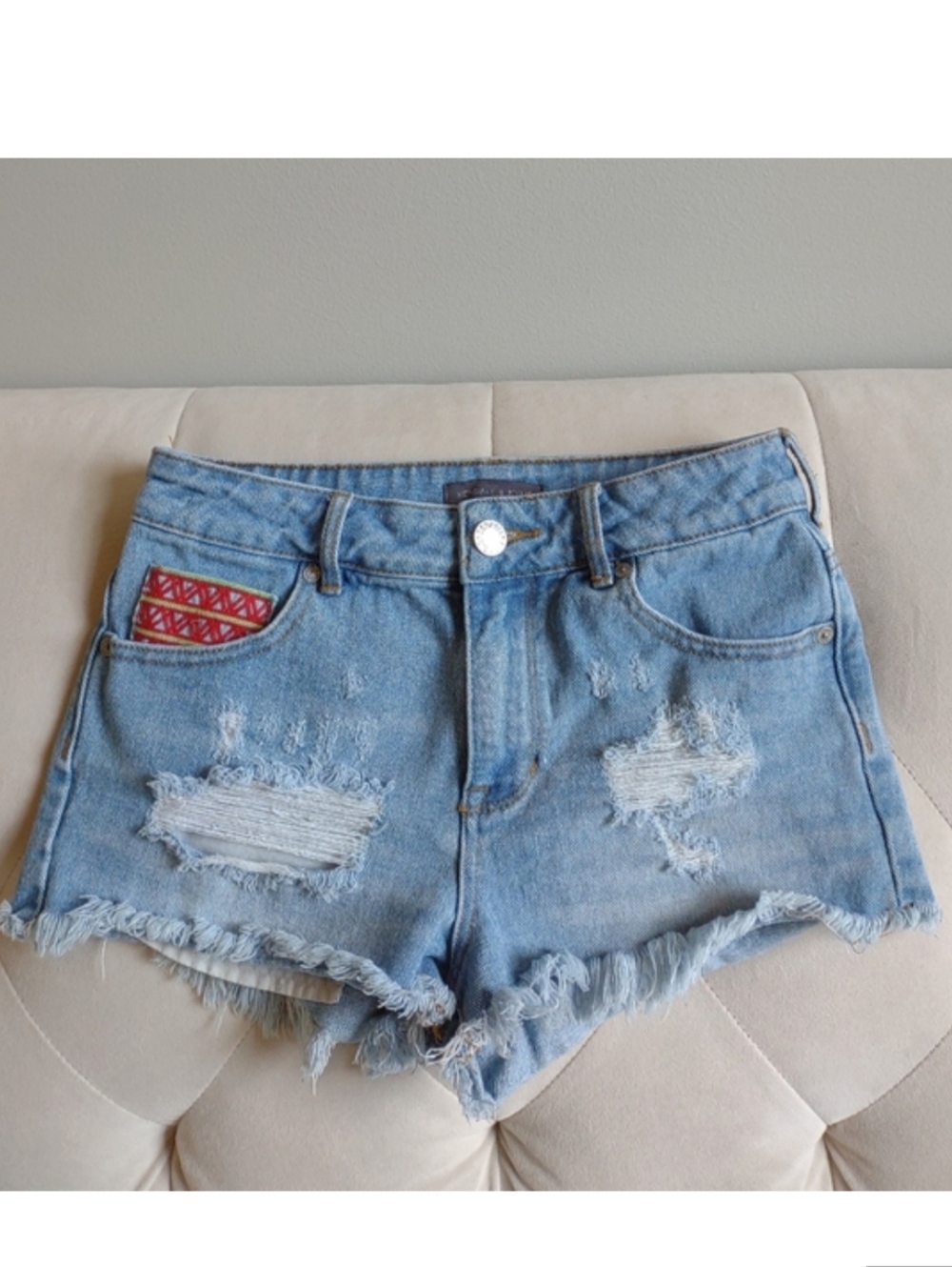 KENDALL & KYLIE Denim Shorts Junior 3 Distressed High-Rise The Icon